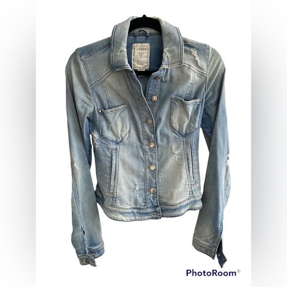 SOLD - Guess denim jacket lightweight - Picture 1 of 6